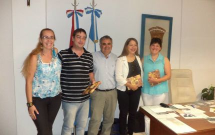 Reconocimientos a egresados de carreras a distancia de la UNL en Calchaquí