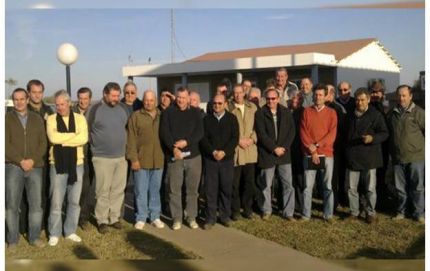 JEFES COMUNALES DE TODA LA PROVINCIA MARCHAN CONTRA LA TASA VIAL	