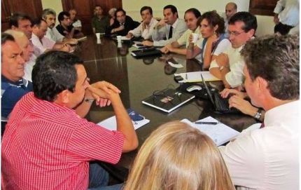 El gobierno provincial convocó la paritaria municipal