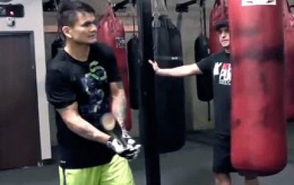A menos de 20 días de su combate con Mayweather, Maidana se prepara en EEUU