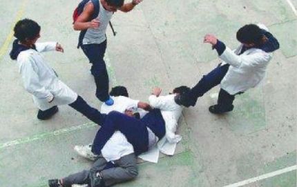 Presentan guía con estrategias para docentes ante casos de violencia en escuelas