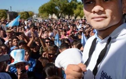 Maidana piensa en el retiro si no hay revancha con Mayweather
