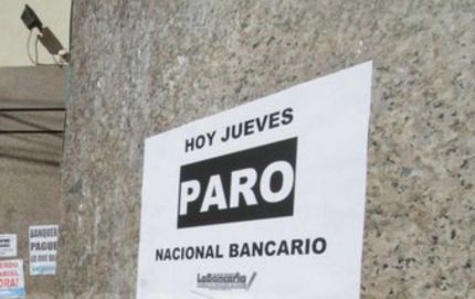 Los bancarios paran la última hora de hoy y mañana