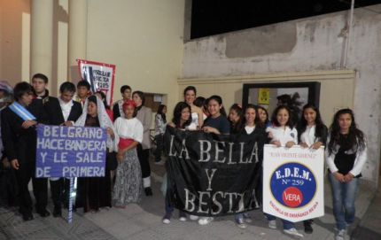 ACTO DE APERTURA DEL PRIMER FESTIVAL MUNICIPAL DE TEATRO