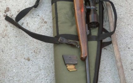 CAZADORES CON ARMAS SIN DOCUMENTACION