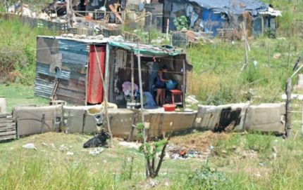 En Rosario vive en asentamientos el doble de familias que en Córdoba