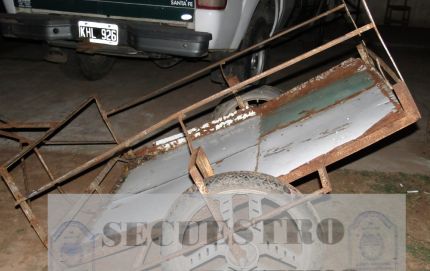 SUSTRAJERON PORCINO EN UN CARRITO TIRADO POR UNA MOTO