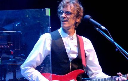 El Flaco Spinetta tendrá sus propias estampillas en la serie de rock del Correo Argentino