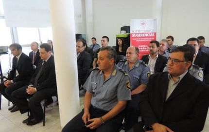 Se puso en marcha el 0800 para denuncias y control policial en la Región 1