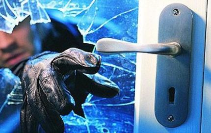 ROBOS, INCENDIO , PICADAS Y ACCIDENTES