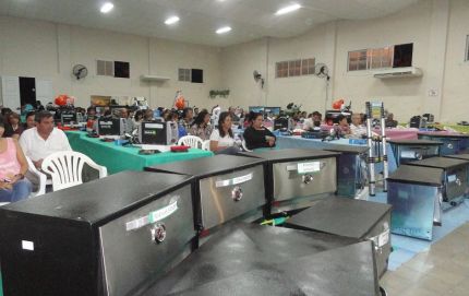 77 familias beneficiadas con herramientas en Calchaquí