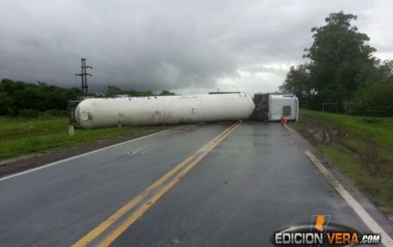 SE REHABILITO EL TRANSITO EN LA RUTA 11