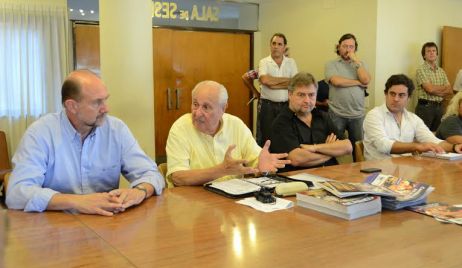 Omar Perotti encabezó una reunión en Rosario con los precandidatos a diputados provinciales