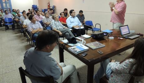 Peirone: “Debemos reestablecer las relaciones con los ministerios, programas y proyectos”