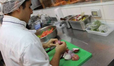 CURSO SOBRE MANIPULACION HIGIENICA DE LOS ALIMENTOS