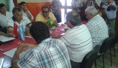 JEFES COMUNALES E INTENDENTES FIRMARON CONVENIO EN APOYO A INVERSIONES CHINAS EN LA MICRO-REGIÓN