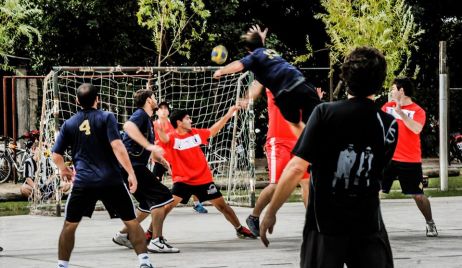 TORNEO DE HANDBALL: VERA EN LO MAS ALTO DE LA TABLA