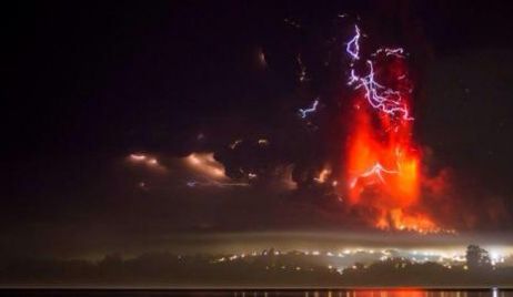 El volcán Calbuco hizo erupción