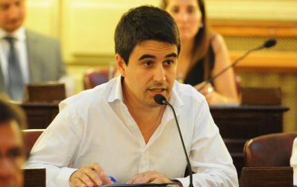 TONIOLLI Y LOS PEQUEÑOS PRODUCTORES DEL PARAJE SANTA LUCÍA