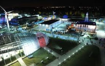 ALUMNOS DE 5to AÑO DEL COLEGIO SUPERIOR N° 42 AGUSTIN L. ROSSI VIAJARON A TECNOPOLIS