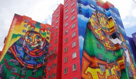 BOLIVIA: Mamani Mamani: ser andino, muralismo y vivienda social