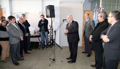 SANTA FE FIRMÓ UN CONVENIO CON LA UNL PARA ADQUIRIR 100 MIL RACIONES DE ALIMENTOS A DISTRIBUIR EN COMEDORES ESCOLARES