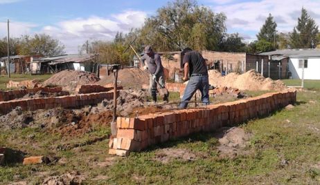 AVANZAN LOS TRABAJOS DE CONSTRUCCIÓN DE 11 NUEVAS VIVIENDAS SOCIALES.