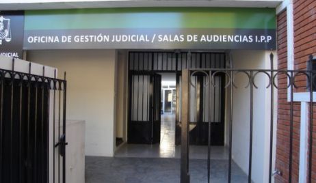 Condenaron a un hombre por suprimir la identidad de un menor y falsificar documentos públicos