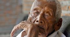 ¿EL HOMBRE MÁS VIEJO DEL MUNDO? OFICIALMENTE, TIENE 145 AÑOS Y DICE QUE SOLO QUIERE…