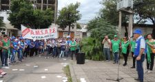 FUERTE PRESENCIA DE MAESTROS EN LA CALLE 