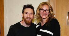 Messi también recibió una visita sorpresiva .
