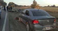Quiso pasar un camión y chocó tres motos