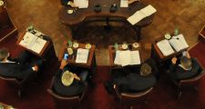Senadores justicialistas quieren declarar la