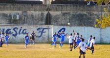 Calchaquí FC ganó y sigue puntero en el Torneo de la Liga Verense .