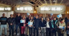 SOSA JUNTO A CUELLO ENTREGARON DIPLOMAS DE LA OFICINA DE EMPLEO