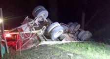 Camionero de Malabrigo volcó sobre Ruta 11