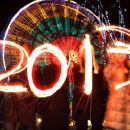 De oeste a este, distintas ciudades del mundo le ponen brillo y color a la llegada de 2013