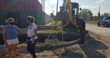 Trabajos de desagües sobre calle Roque Sáenz Peña