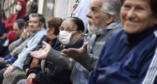 Las jubilaciones aumentarán 8,07% y sumarían un bono para ganarle a la inflación