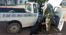 Detuvieron a dos hombres con más de un kilo de cocaína en una camioneta