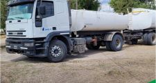 ARRIBÓ UN CAMIÓN CISTERNA PARA ASISTIR A LOS VECINOS AFECTADOS POR LA SEQUÍA