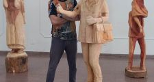 CON LA ESCULTURA “MAESTRA DEL INTERIOR”, TOMÁS FRANZOI GANÓ EL PRIMER PREMIO.