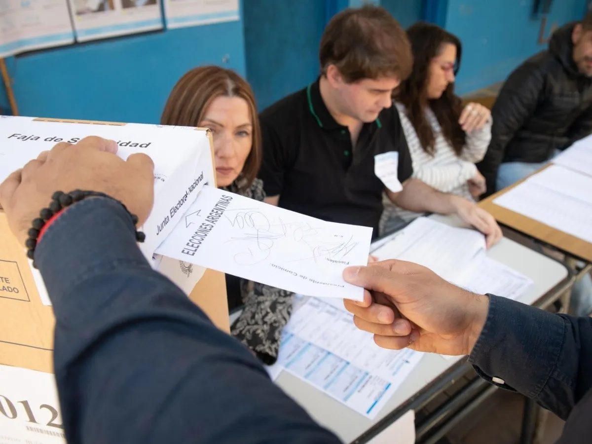 Elecciones nacionales: confirmaron cuando cobran las autoridades de mesa