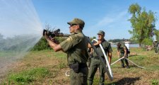 Los Pumas se capacitan en manejo de fuego para proteger los humedales del Litoral