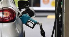 El Gobierno prevé aumentar el impuesto a los combustibles