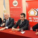 BONFATTI FIRMA CONVENIO CON MUNICIPALIDAD DE VERA