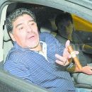 Maradona volvió al país y conoció a su hijo