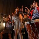 Pampita se tiró a la pileta de Fuerza Bruta