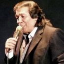 Cacho Castaña pasará a una sala común: