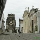 DAÑOS Y ROBO EN EL CEMENTERIO LOCAL